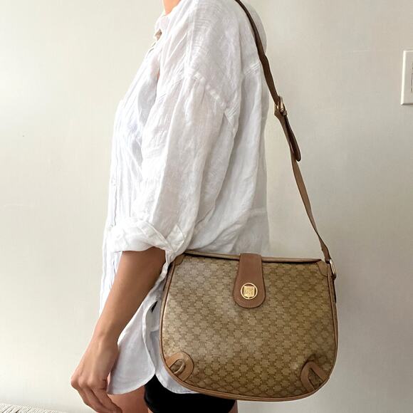 Celine Brown Shoulder Bag with Gold Hardware - Picture 2 of 13